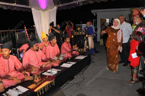 DATUK SERI NANCY SHUKRI