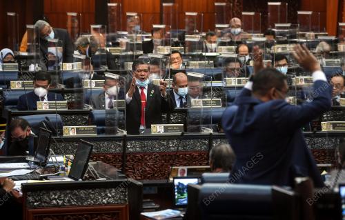 PERSIDANGAN PARLIMEN PENGGAL KETIGA