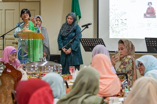 TUNKU PUTERI INTAN SAFINAZ