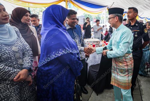 DATUK FAHMI FADZIL