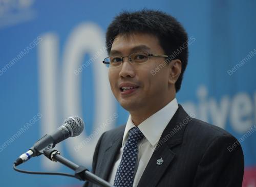 TUNKU ZAIN AL-'ABIDIN TUANKU MUHRIZ