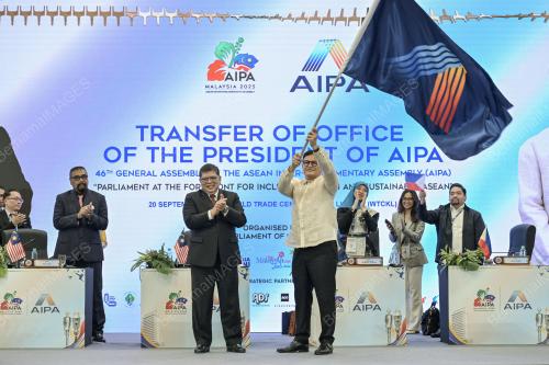TAN SRI JOHARI ABDUL