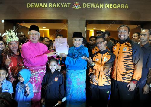 KL56_21102016_BAJET