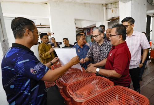 DATUK FAHMI FADZIL
