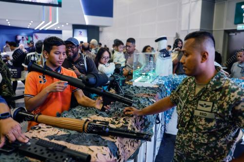 PROGRAM DUA TAHUN KERAJAAN MADANI