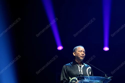 DATUK SERI FADILLAH YUSOF