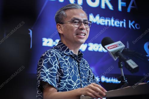 DATUK FAHMI FADZIL