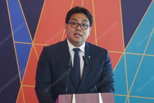 TAN SRI TENGKU MUHAMMAD TAUFIK