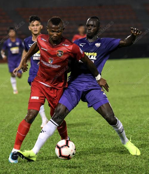 KL56_27042019_BOLA_BN201904085996