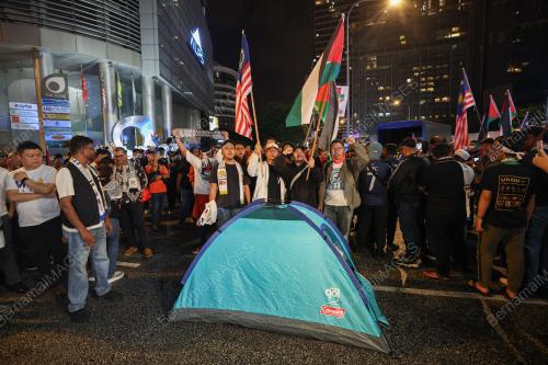 KEPUNG DEMI PALESTIN