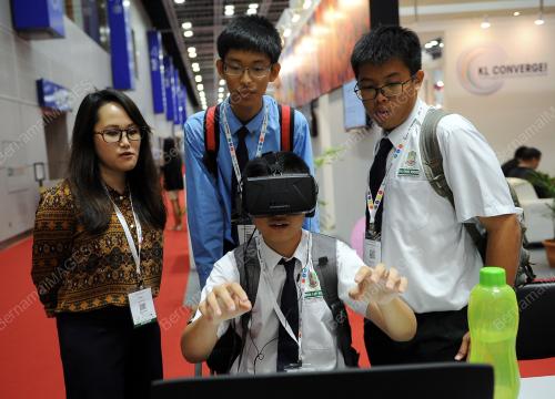 KL56_28082015_CONVERGE_TRAINING