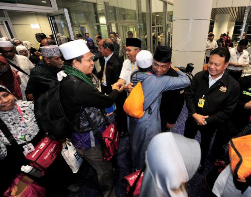 KL56_29092015_HAJI