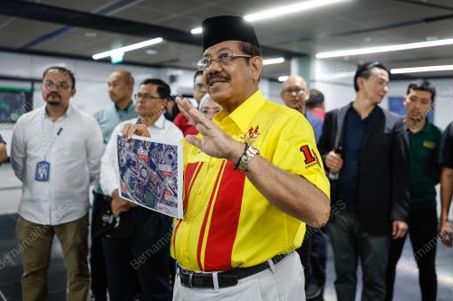 TAN SRI ABD KARIM MUNISAR