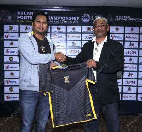 KL57_04122016_BOLA_SEPAK