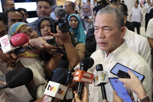 DATUK SERI FADILLAH YUSOF