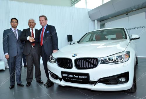 KL57_06062013_BMW