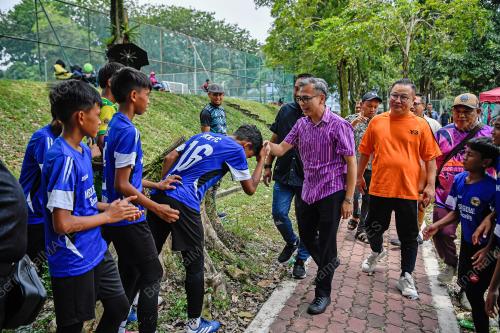 FAHMI FADZIL