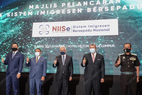 DATUK SERI HAMZAH ZAINUDIN