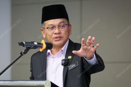 DATUK DR MOHD NA'IM MOKHTAR