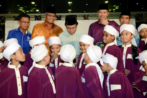 KL57_10072014_UNIKL
