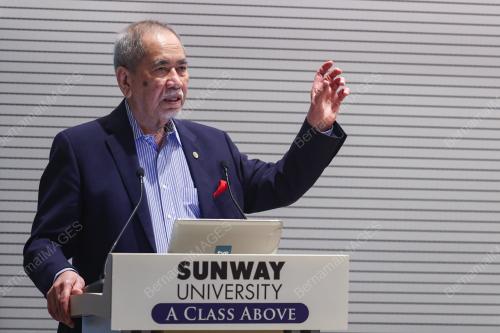 TAN SRI DR WAN JUNAIDI TUANKU JAAFAR
