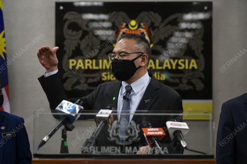 DATUK SERI HISHAMUDDIN HUSSEIN