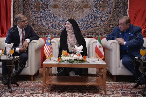 KL57_14022019_IRAN_BN201902110185