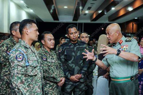 KL57_14032017_TUDM