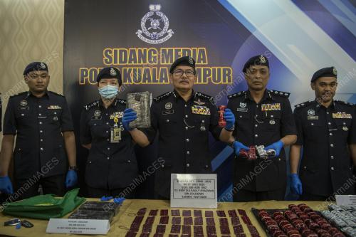 DATUK SERI MAZLAN LAZIM
