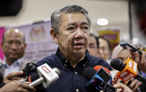 DATUK SERI SALAHUDDIN AYUB
