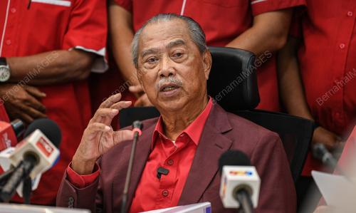 TAN SRI MUHYIDDIN YASSIN