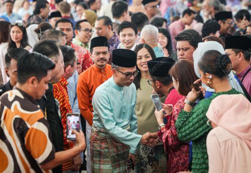 DATUK FAHMI FADZIL