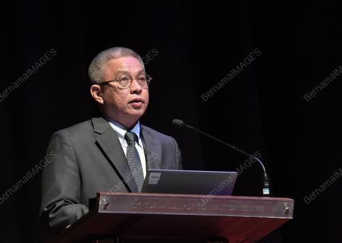 DATUK SERI DR ADHAM BABA