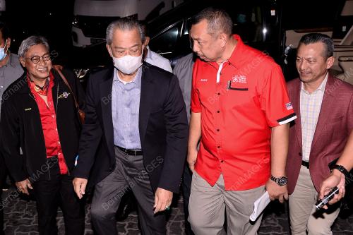 TAN SRI MUHYIDDIN YASSIN