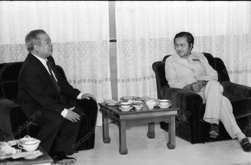 KAMPUCHEA SUMMIT