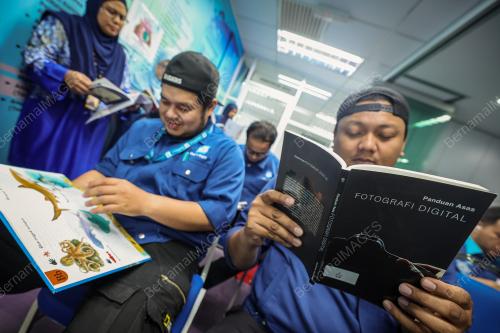 JOM BACA BERSAMA 10 MINIT