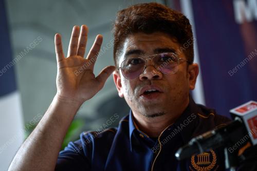DATUK HISHAMUDDIN HASHIM