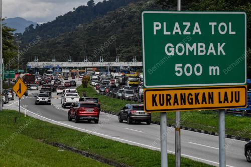 TINJAUAN ALIRAN TRAFIK TOL GOMBAK