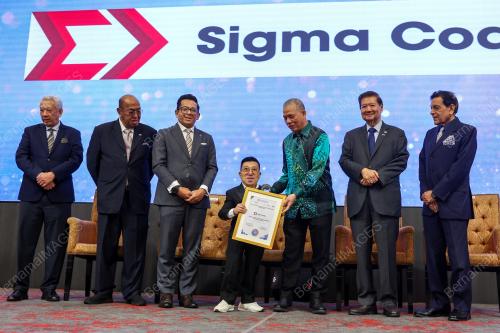 DATUK SERI FADILLAH YUSOF