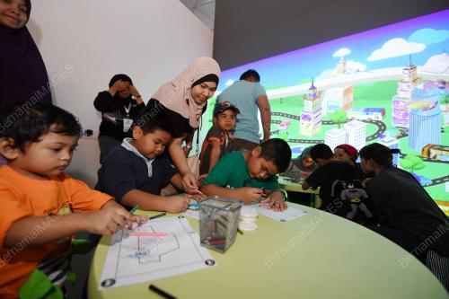 KL57_25112017_NEGARAKU_BN201711242474