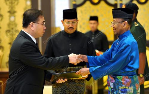 KL57_27062014_AGONG
