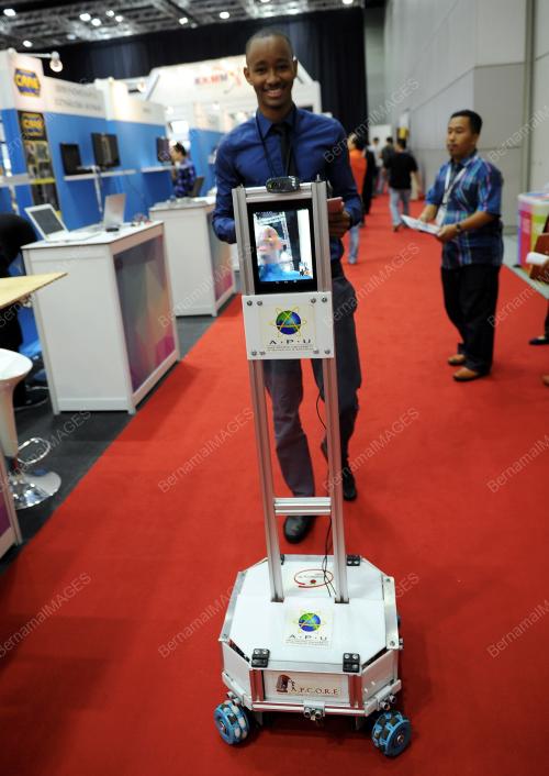 KL57_28082015_CONVERGE_ROBOT