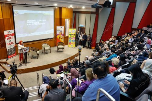 DATUK SERI NANCY SHUKRI
