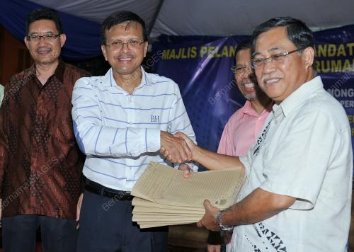 KL57_30092012_MOU