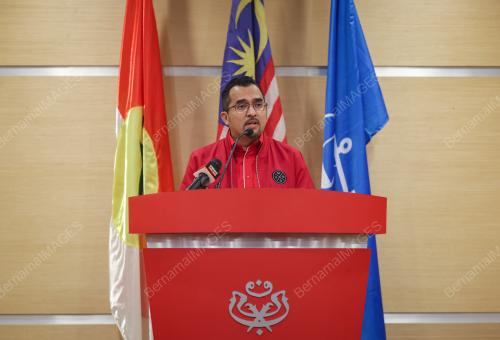 DATUK DR ASYRAF WAJDI DUSUKI