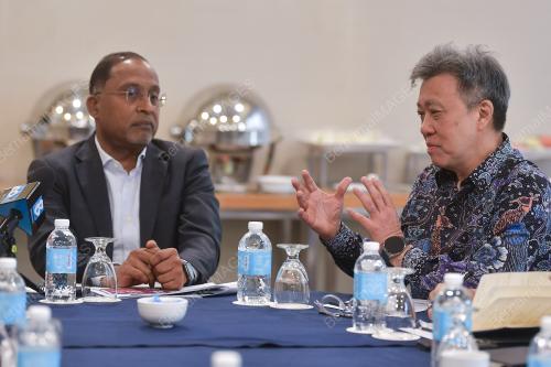 DATUK SERI DR ZAMBRY ABD KADIR