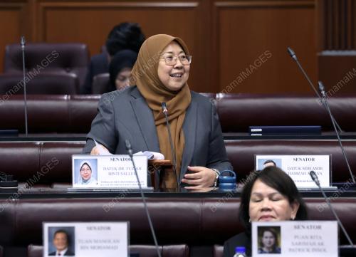 DATUK DR FUZIAH SALLEH