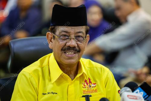 TAN SRI ABD KARIM MUNISAR