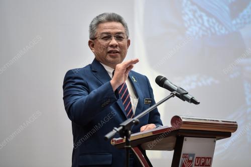 DATUK SERI DR ADHAM BABA