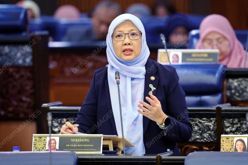 DR ZALIHA MUSTAFA